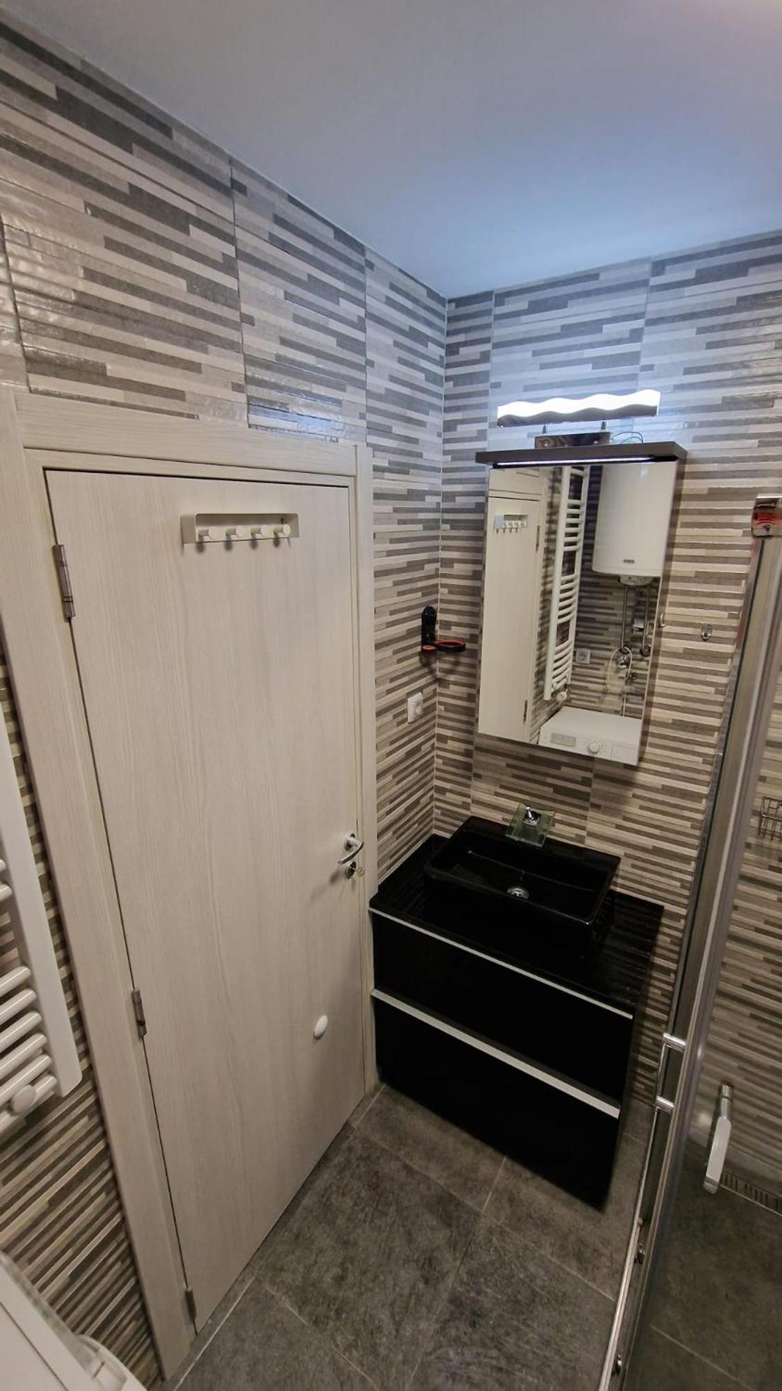 Porodicno-Poslovni Udoban Stan Appartement Belgrado Buitenkant foto