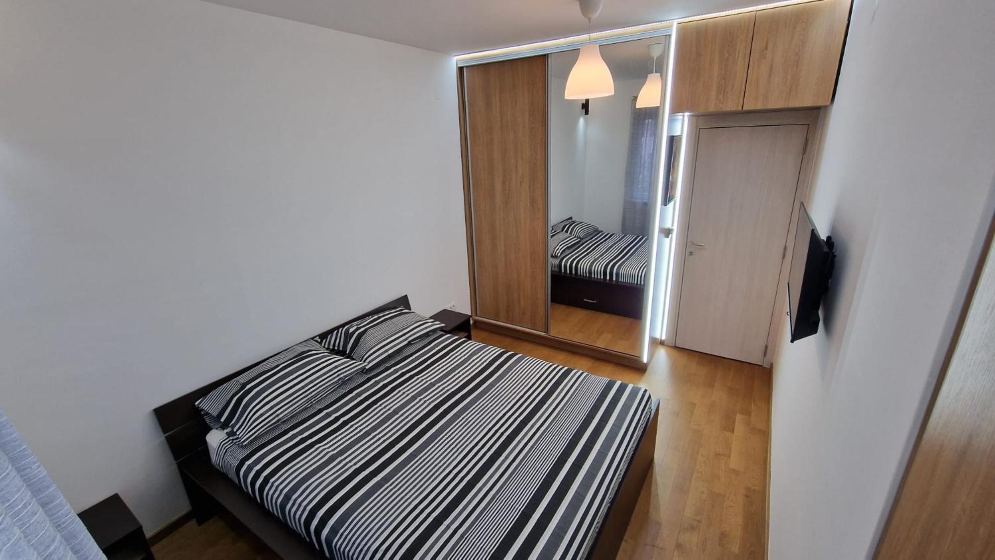 Porodicno-Poslovni Udoban Stan Appartement Belgrado Buitenkant foto